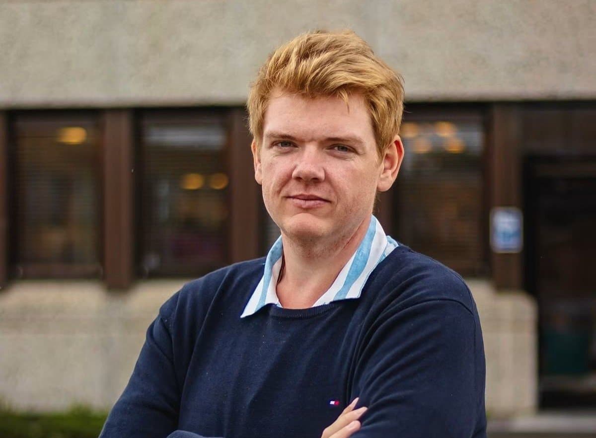 Avisoppslag om Arbeiderpartiet